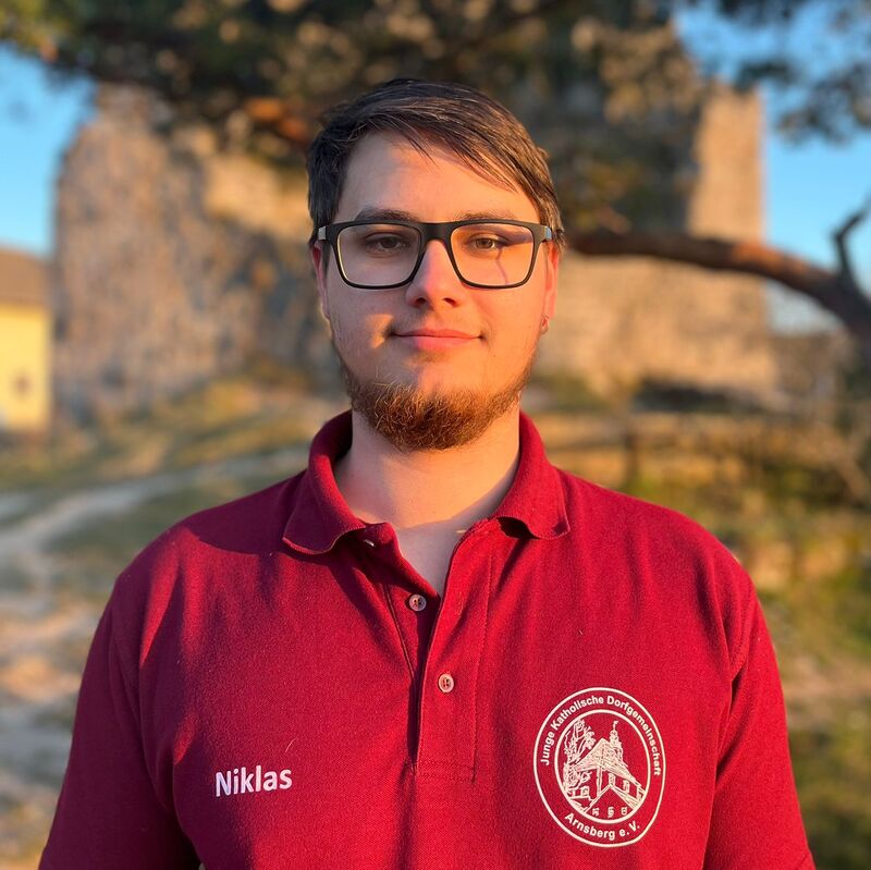          Niklas Nefzger
                Kassier